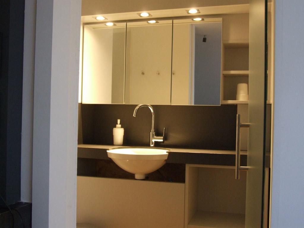 Modern And Cozy Studio In A Former Coach House Robertville Esterno foto