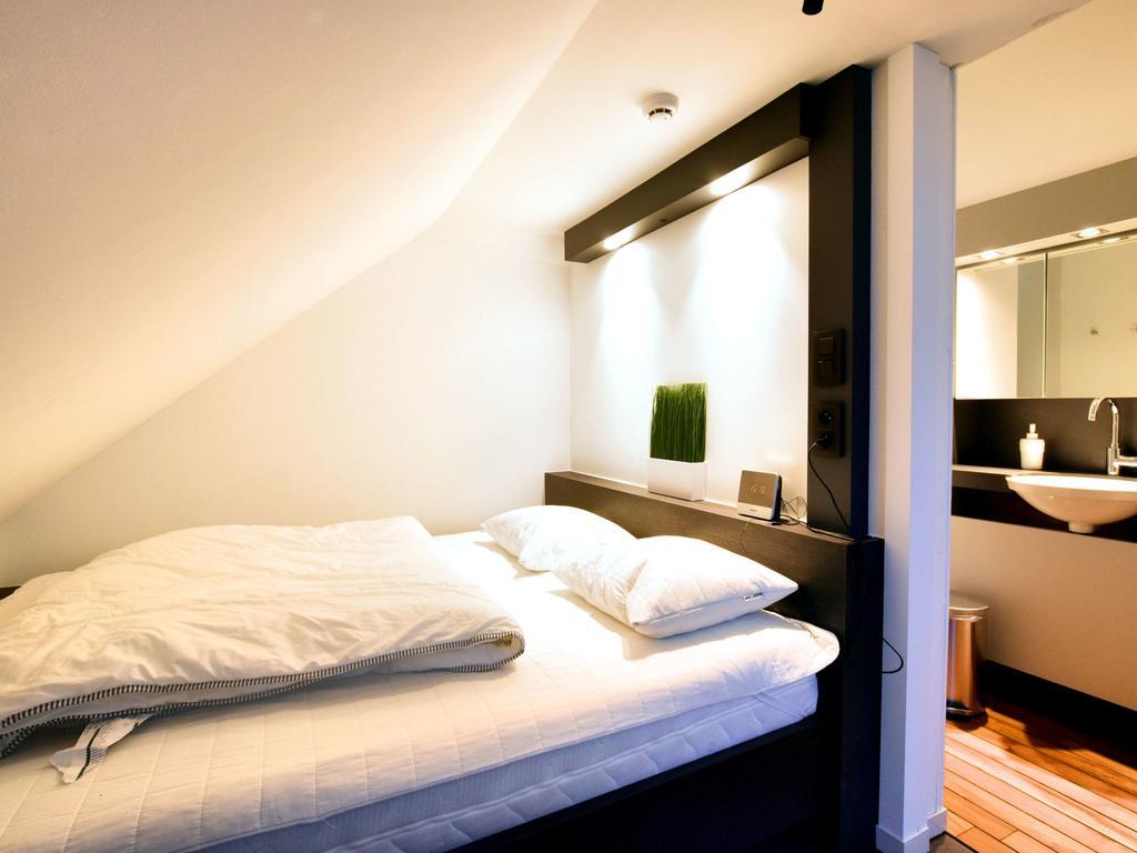 Modern And Cozy Studio In A Former Coach House Robertville Esterno foto